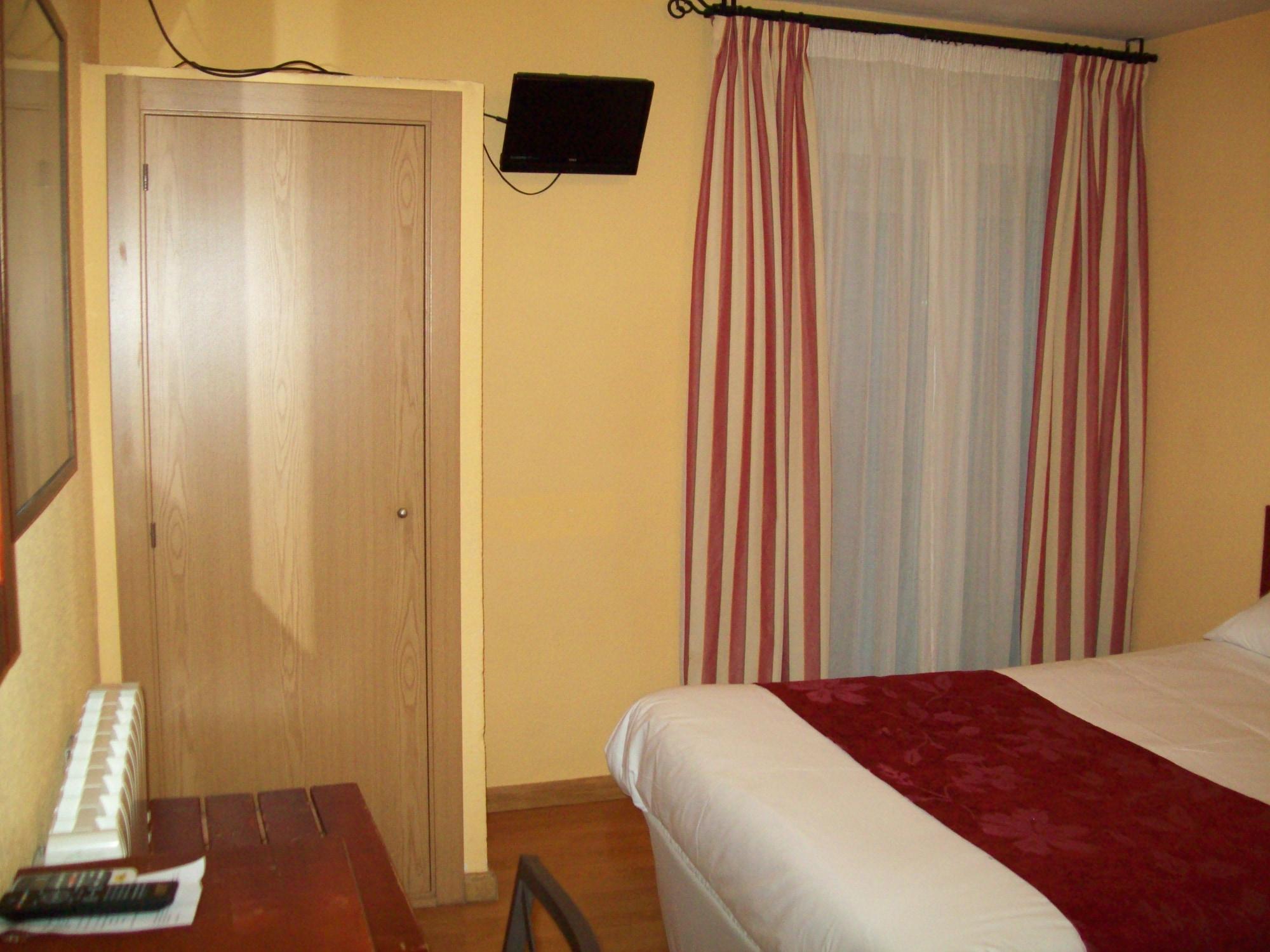 Restaurante Puerta Del Alcazar Guest house